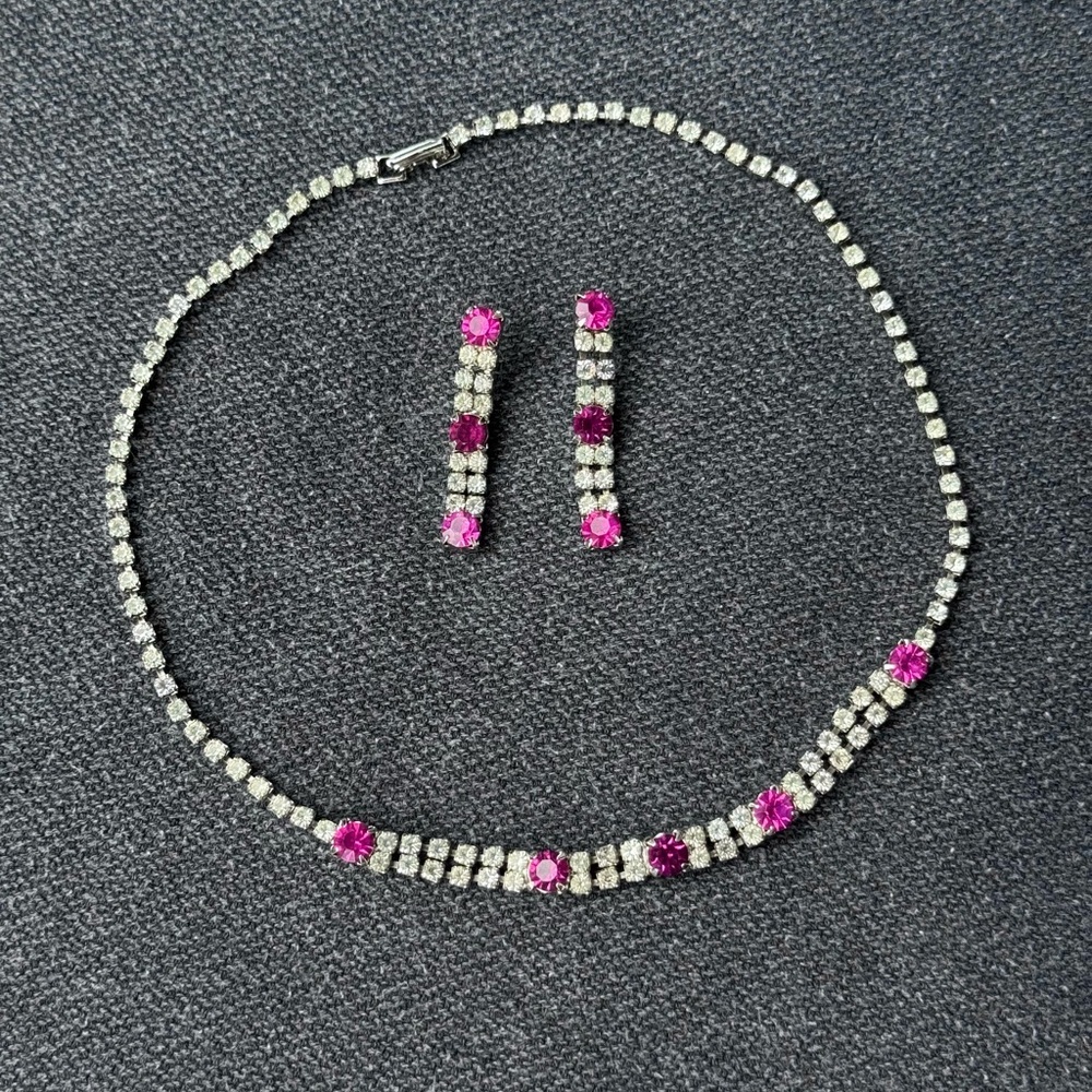 VINTAGE Zirconia Necklace and Earring Set in Rhinestone & Fuchsia